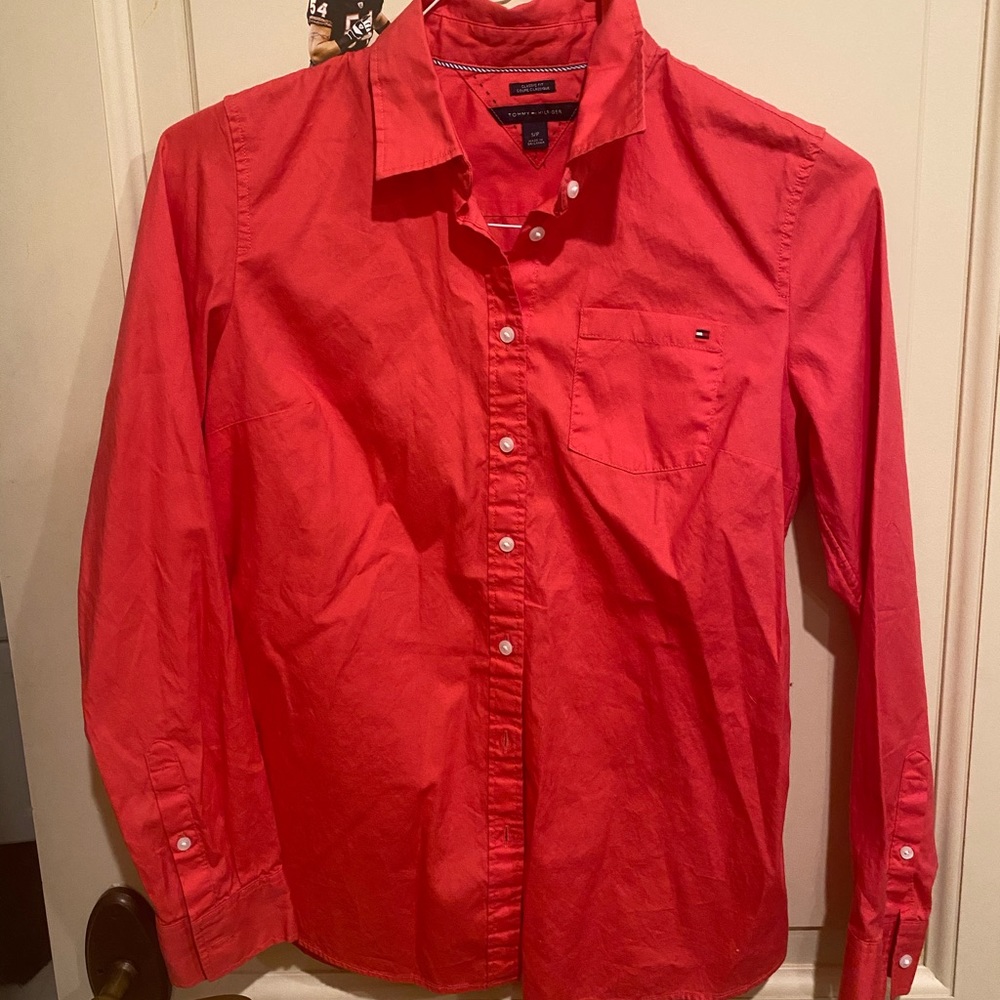 Tommy Hilfiger women's classic fit button up